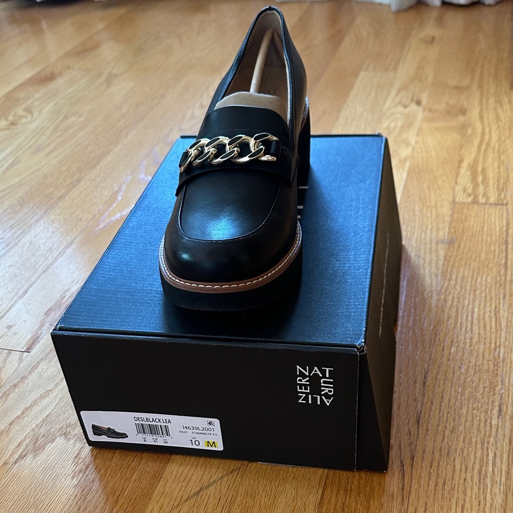 Naturalizer Desi Black Loafers with Gold Chain Detail